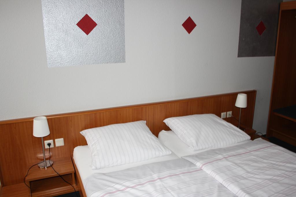 Hotel Energie17 Sarstedt Esterno foto