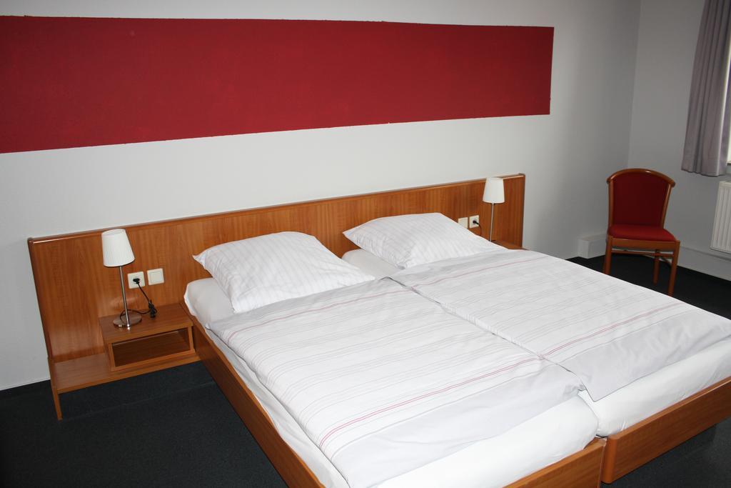 Hotel Energie17 Sarstedt Esterno foto